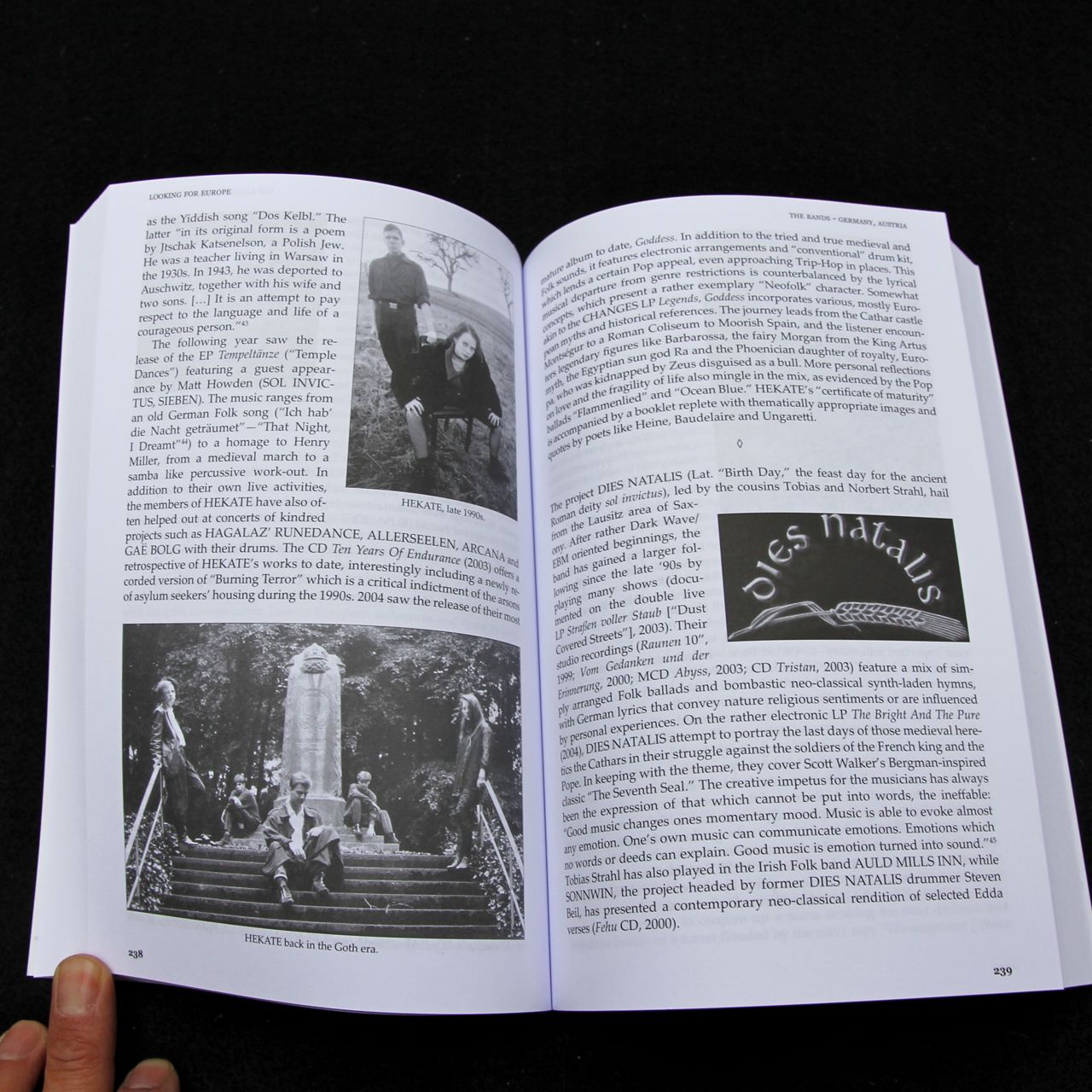 ANDREAS DIESEL, DIETER GERTEN (Authors) - Looking For Europe: The History Of Neofolk - BOOK - 11742